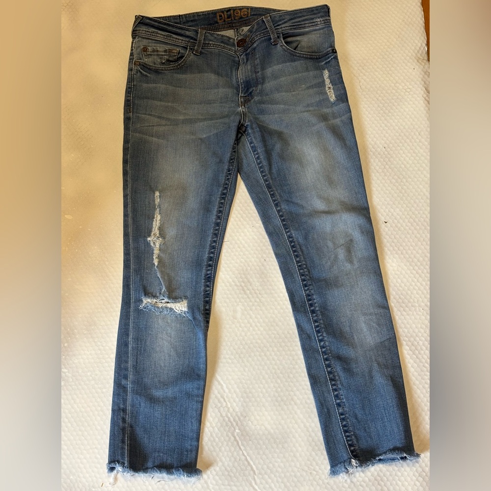 DL1961 Denim Jeans Amanda Distressed Ragged Skinny Women’s Size 29